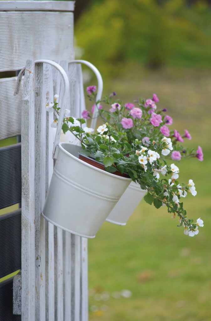 Transformando Espaços Externos: Decoração para Varandas e Jardins